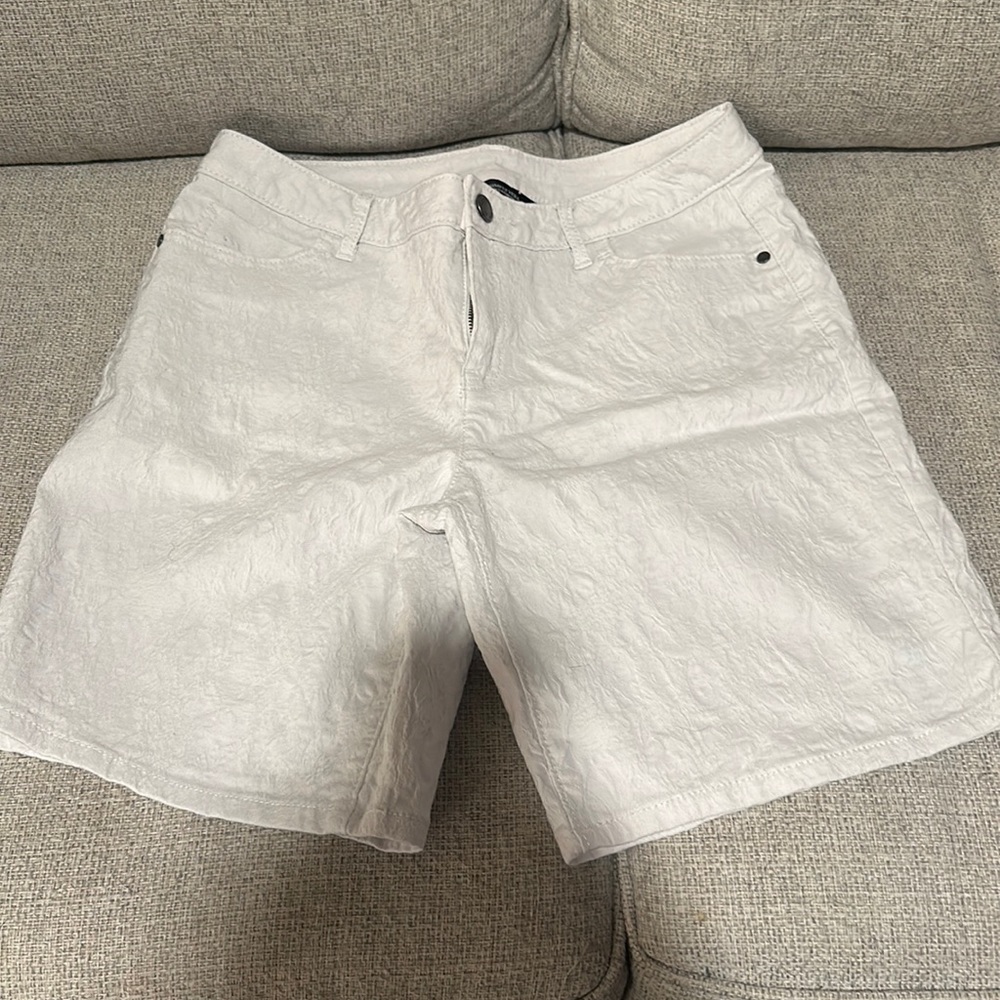 Vera wang shorts